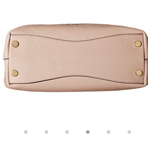 Sold on Mrcichael Kors shoulder Bag - Picture 4 of 6